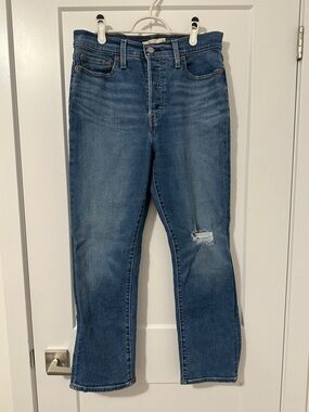 Levi’s Wedgie Straight Blue Denim Jeans Size 30 Waist Women’s